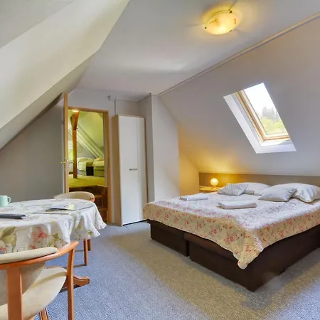 Harmont Montis- Dawna Zajacowka- Idealna Lokalizacja - Lesna Enklawa W Centrum Miasta! Sauna, Masaze, Zabiegi Spa! 住宿加早餐酒店 斯克拉斯卡波伦巴