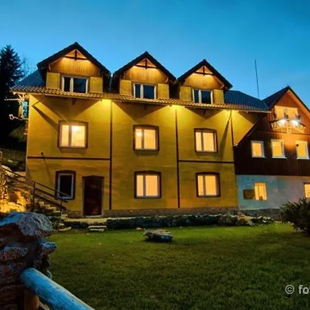 Harmont Montis- Dawna Zajacowka- Idealna Lokalizacja - Lesna Enklawa W Centrum Miasta! Sauna, Masaze, Zabiegi Spa! 住宿加早餐酒店 3*