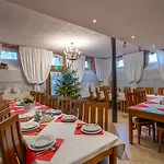 Nocleg ze śniadaniem Harmont Montis- Dawna Zającówka- Idealna Lokalizacja - Leśna Enklawa W Centrum Miasta! Sauna, Masaże, Zabiegi Spa! Szklarska Poręba