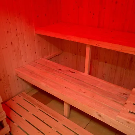 Harmont Montis- Dawna Zajacowka- Idealna Lokalizacja - Lesna Enklawa W Centrum Miasta! Sauna, Masaze, Zabiegi Spa! Bed & Breakfast 2*