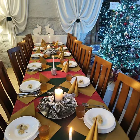 住宿加早餐酒店 Harmont Montis- Dawna Zajacowka- Idealna Lokalizacja - Lesna Enklawa W Centrum Miasta! Sauna, Masaze, Zabiegi Spa! 斯克拉斯卡波伦巴