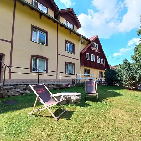 Frühstückspension Harmont Montis- Dawna Zajacowka- Idealna Lokalizacja - Lesna Enklawa W Centrum Miasta! Sauna, Masaze, Zabiegi Spa!