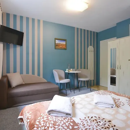 Harmont Montis- Dawna Zajacowka- Idealna Lokalizacja - Lesna Enklawa W Centrum Miasta! Sauna, Masaze, Zabiegi Spa! 2* שצ'קלארסקה פוראובה