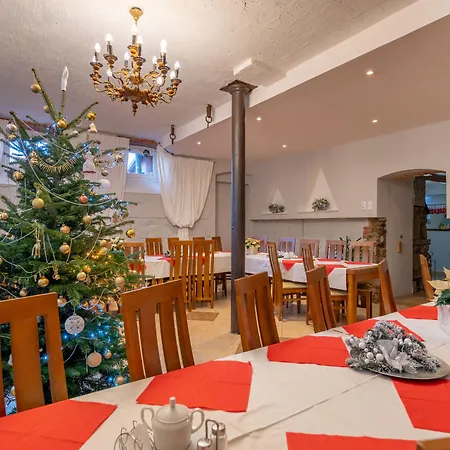 Frühstückspension Harmont Montis- Dawna Zajacowka- Idealna Lokalizacja - Lesna Enklawa W Centrum Miasta! Sauna, Masaze, Zabiegi Spa! Schreiberhau