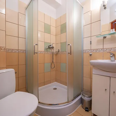 Harmont Montis- Dawna Zajacowka- Idealna Lokalizacja - Lesna Enklawa W Centrum Miasta! Sauna, Masaze, Zabiegi Spa! 3* شكلارسكا بوريبا