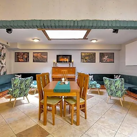 Bed & Breakfast Harmont Montis- Dawna Zajacowka- Idealna Lokalizacja - Lesna Enklawa W Centrum Miasta! Sauna, Masaze, Zabiegi Spa! Szklarska Poręba
