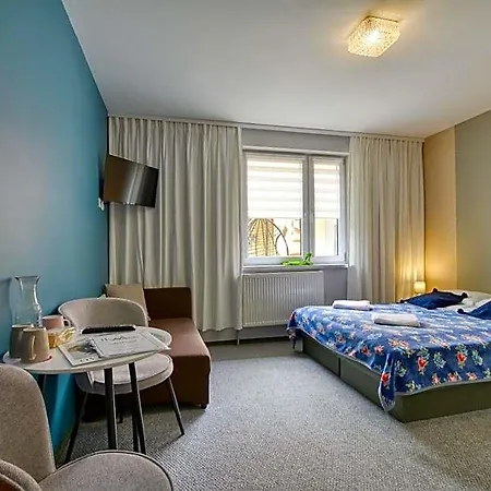Bed & Breakfast Harmont Montis- Dawna Zajacowka- Idealna Lokalizacja - Lesna Enklawa W Centrum Miasta! Sauna, Masaze, Zabiegi Spa! 3*
