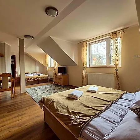 Harmont Montis- Dawna Zajacowka- Idealna Lokalizacja - Lesna Enklawa W Centrum Miasta! Sauna, Masaze, Zabiegi Spa! 3* 斯克拉斯卡波伦巴