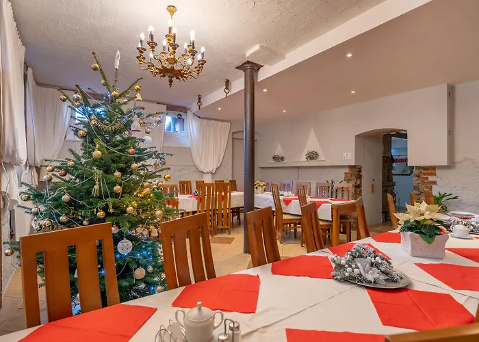 Frühstückspension Harmont Montis- Dawna Zajacowka- Idealna Lokalizacja - Lesna Enklawa W Centrum Miasta! Sauna, Masaze, Zabiegi Spa! Schreiberhau